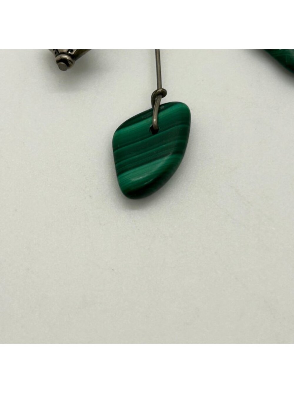 Vintage Bohemian Malachite Dangle Earrings Silver-Tone Natural Stone Chips - Picture 3 of 15